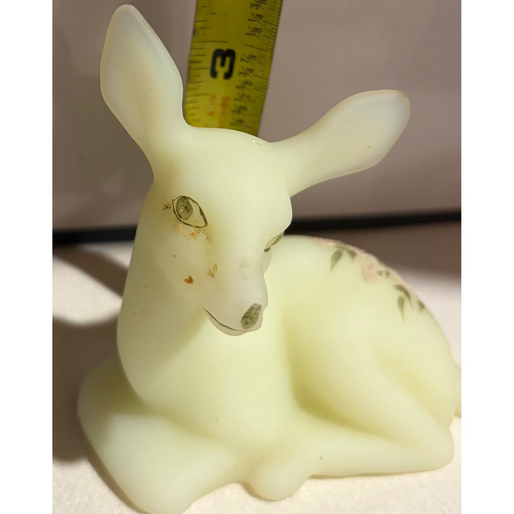 Vintage Fenton Custard Uranium Glass Deer Figurine Hand Painted Bev C Glows